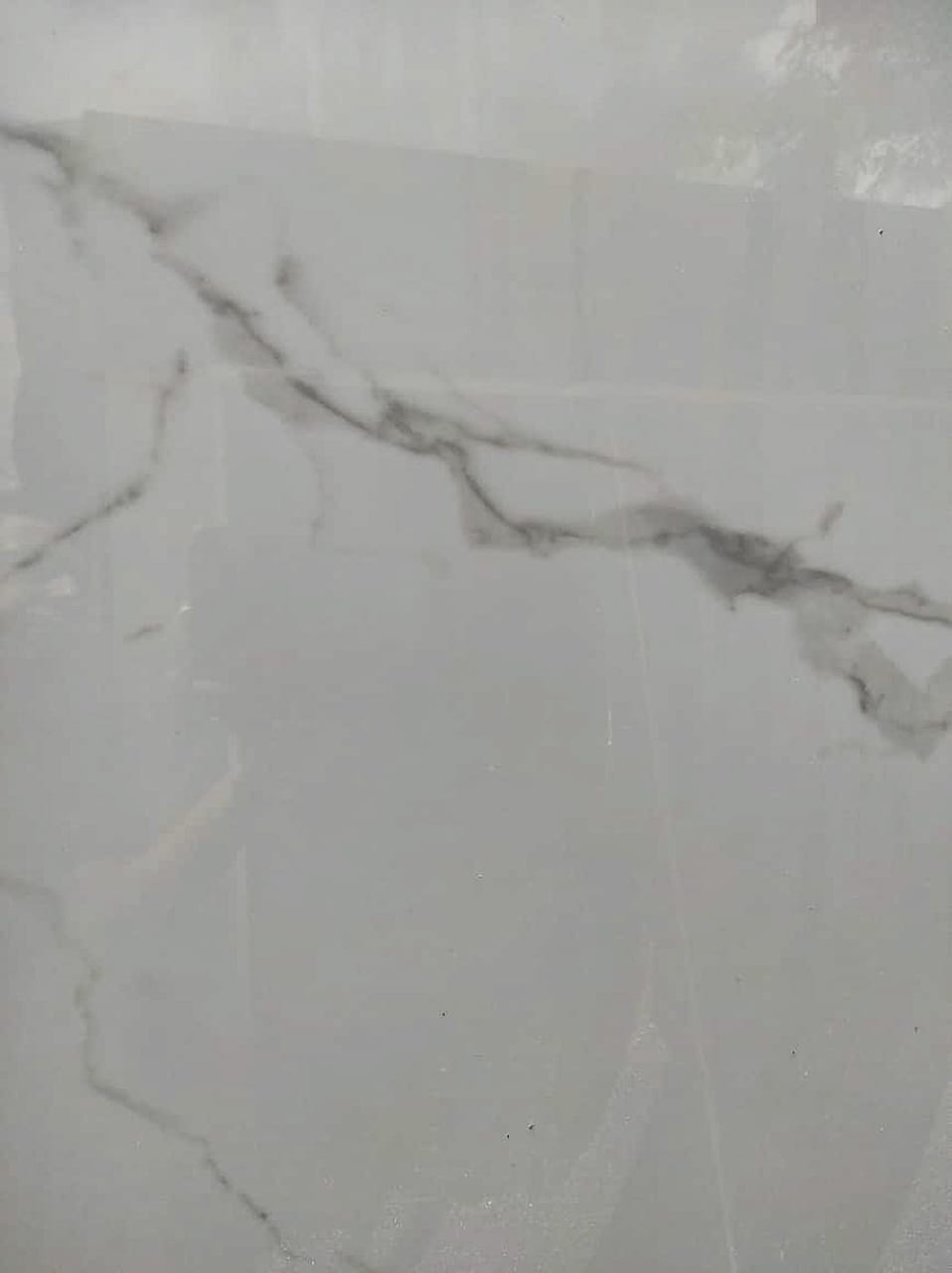 Piedra_sinterizada_blanca_beta_gris